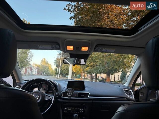Серый Мазда 3, объемом двигателя 2.49 л и пробегом 180 тыс. км за 13000 $, фото 1 на Automoto.ua