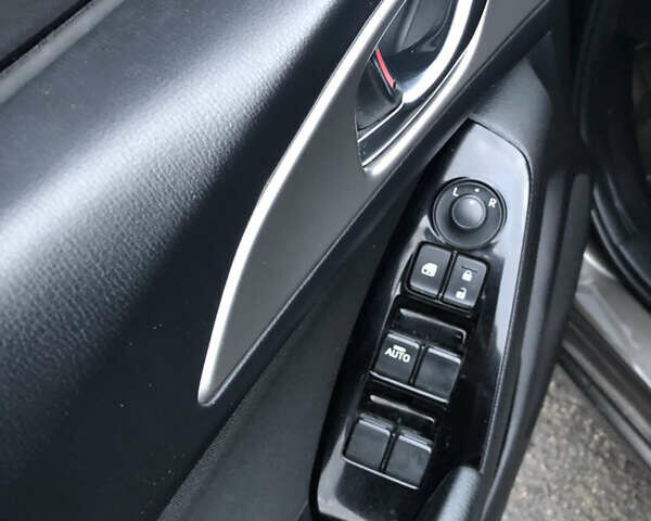 Сірий Мазда 3, об'ємом двигуна 2 л та пробігом 42 тис. км за 14700 $, фото 19 на Automoto.ua