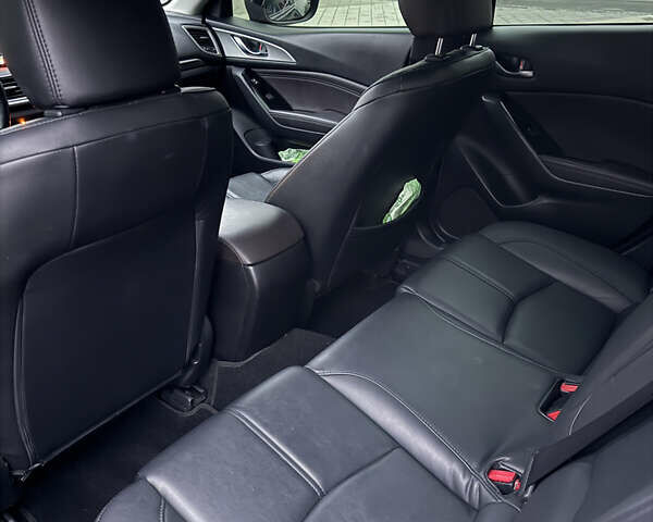 Серый Мазда 3, объемом двигателя 2.49 л и пробегом 74 тыс. км за 15000 $, фото 5 на Automoto.ua