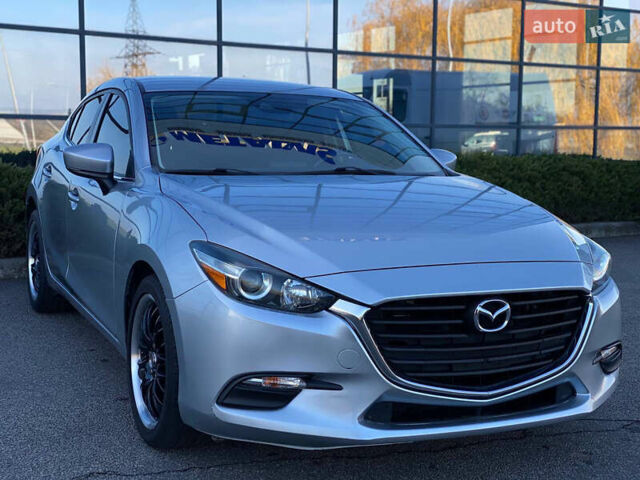 Сірий Мазда 3, об'ємом двигуна 2.49 л та пробігом 120 тис. км за 12199 $, фото 6 на Automoto.ua