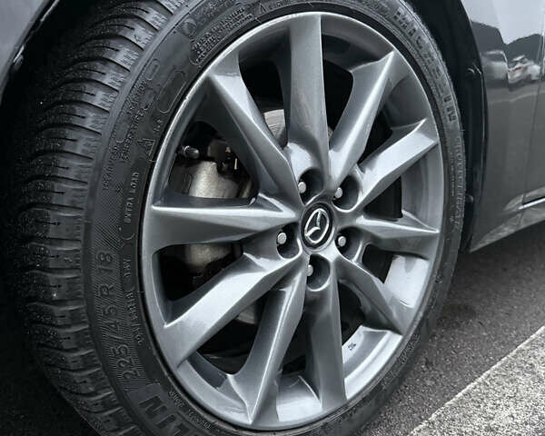 Серый Мазда 3, объемом двигателя 2.49 л и пробегом 74 тыс. км за 15000 $, фото 6 на Automoto.ua