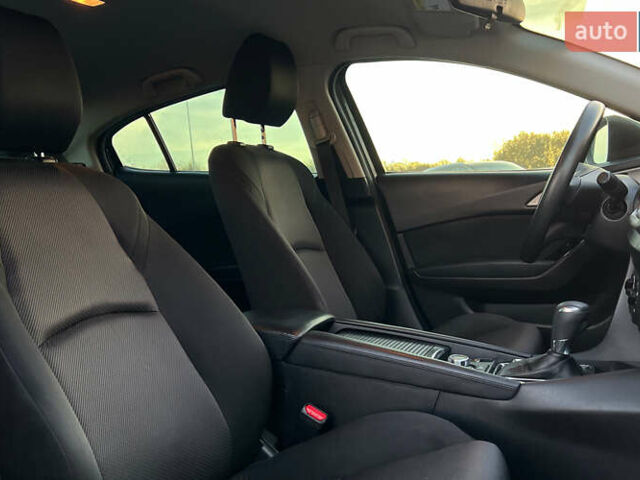 Мазда 3 2017 у Львові на Automoto.ua Сірий Мазда 3, об'ємом двигуна 2 л та пробігом 104 тис. км за 11750 $, фото 16 на Automoto.ua