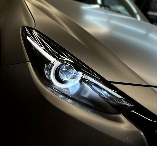 Серый Мазда 3, объемом двигателя 2.5 л и пробегом 128 тыс. км за 12500 $, фото 6 на Automoto.ua