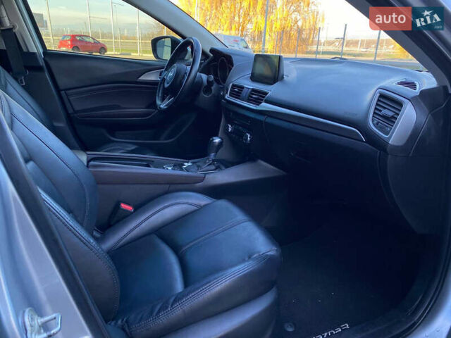 Сірий Мазда 3, об'ємом двигуна 2.49 л та пробігом 120 тис. км за 12199 $, фото 16 на Automoto.ua