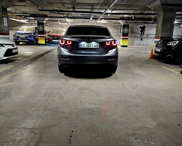 Серый Мазда 3, объемом двигателя 2.5 л и пробегом 128 тыс. км за 12500 $, фото 5 на Automoto.ua