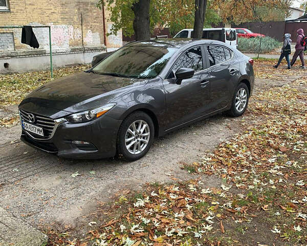 Серый Мазда 3, объемом двигателя 2 л и пробегом 167 тыс. км за 10900 $, фото 2 на Automoto.ua