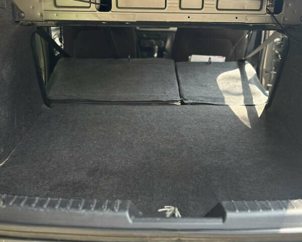 Серый Мазда 3, объемом двигателя 2 л и пробегом 104 тыс. км за 11490 $, фото 42 на Automoto.ua