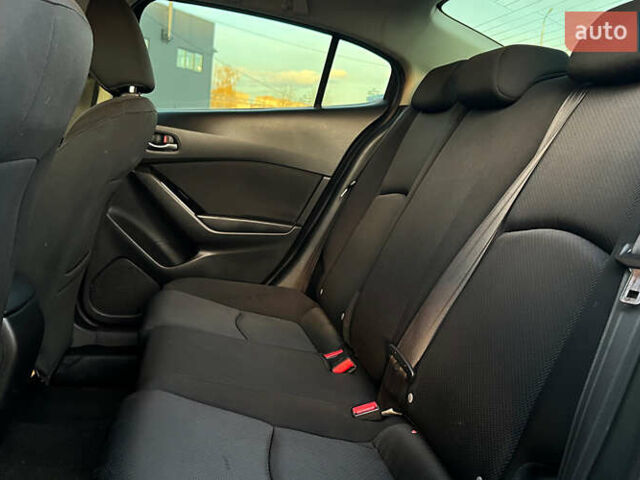 Мазда 3 2017 у Львові на Automoto.ua Сірий Мазда 3, об'ємом двигуна 2 л та пробігом 104 тис. км за 11750 $, фото 18 на Automoto.ua