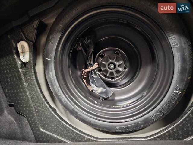 Серый Мазда 3, объемом двигателя 2.5 л и пробегом 128 тыс. км за 12500 $, фото 11 на Automoto.ua