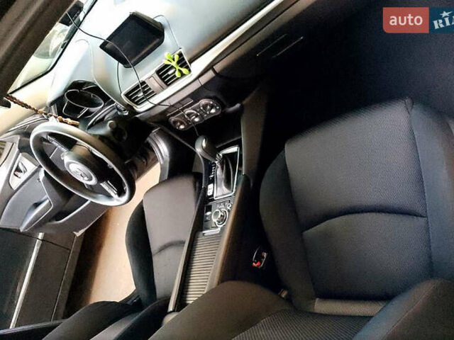 Сірий Мазда 3, об'ємом двигуна 2 л та пробігом 78 тис. км за 13000 $, фото 4 на Automoto.ua