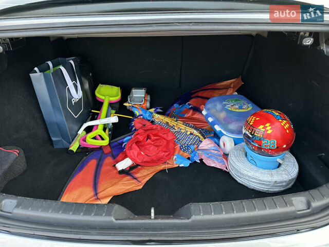 Серый Мазда 3, объемом двигателя 2.49 л и пробегом 56 тыс. км за 16200 $, фото 11 на Automoto.ua