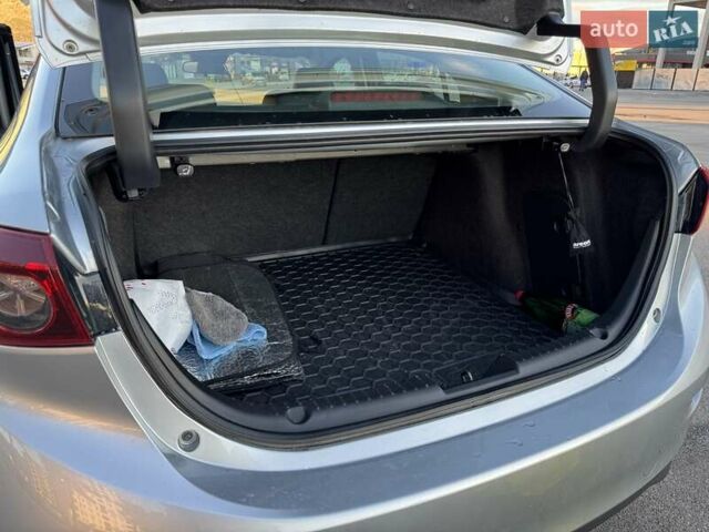 Серый Мазда 3, объемом двигателя 2.5 л и пробегом 82 тыс. км за 12500 $, фото 12 на Automoto.ua