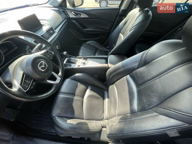 Сірий Мазда 3, об'ємом двигуна 2.5 л та пробігом 180 тис. км за 13000 $, фото 4 на Automoto.ua