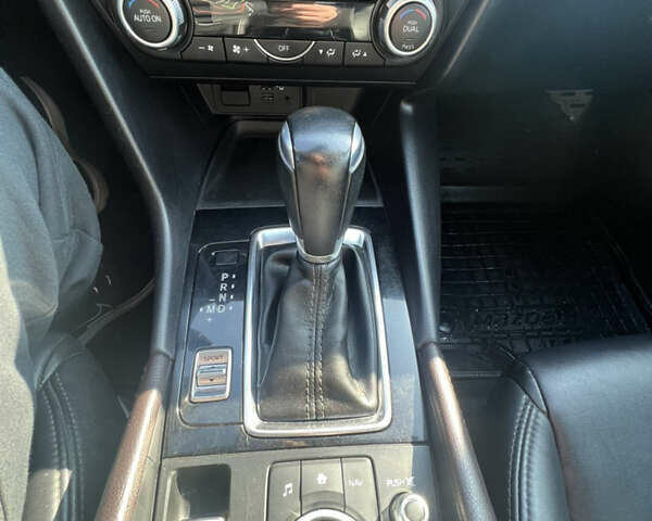 Сірий Мазда 3, об'ємом двигуна 2.5 л та пробігом 180 тис. км за 13000 $, фото 5 на Automoto.ua