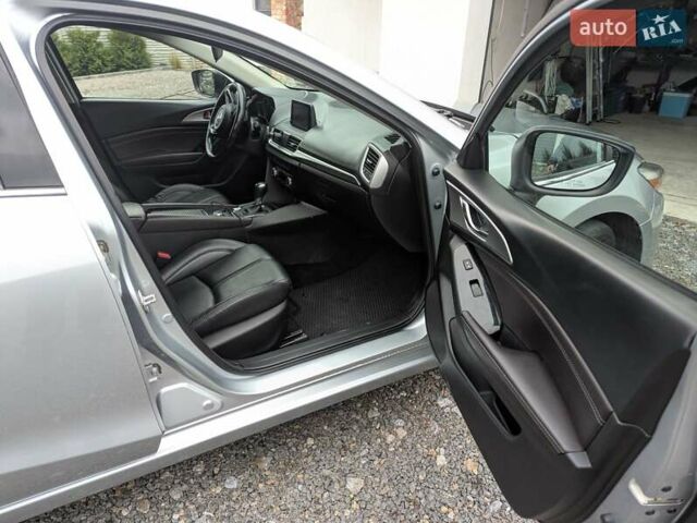 Серый Мазда 3, объемом двигателя 2.49 л и пробегом 64 тыс. км за 11900 $, фото 7 на Automoto.ua