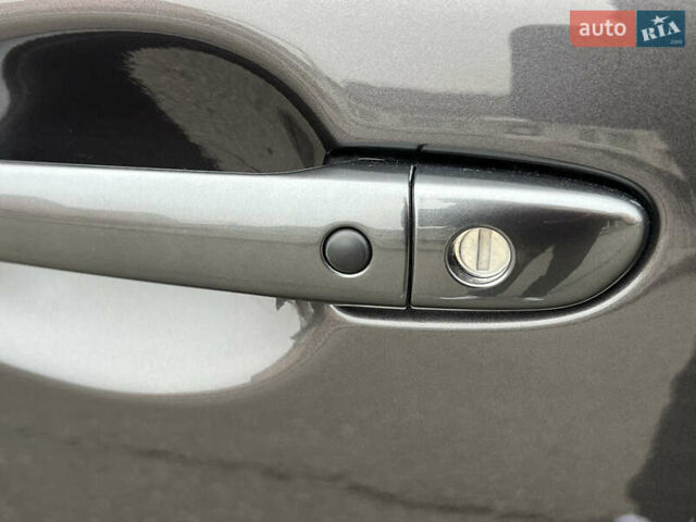 Серый Мазда 3, объемом двигателя 2.49 л и пробегом 58 тыс. км за 14500 $, фото 9 на Automoto.ua