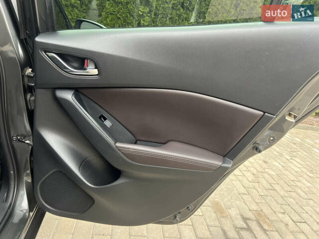 Серый Мазда 3, объемом двигателя 2.49 л и пробегом 58 тыс. км за 14500 $, фото 24 на Automoto.ua