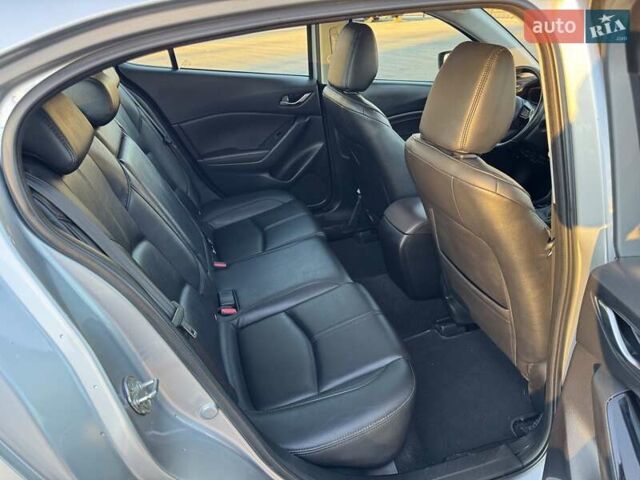 Серый Мазда 3, объемом двигателя 2.5 л и пробегом 82 тыс. км за 12500 $, фото 18 на Automoto.ua