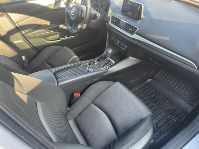 Серый Мазда 3, объемом двигателя 2 л и пробегом 170 тыс. км за 12300 $, фото 9 на Automoto.ua