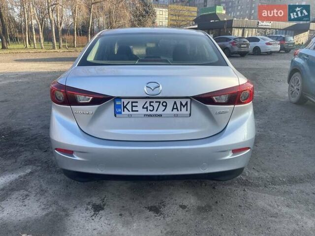 Серый Мазда 3, объемом двигателя 2 л и пробегом 170 тыс. км за 12300 $, фото 6 на Automoto.ua