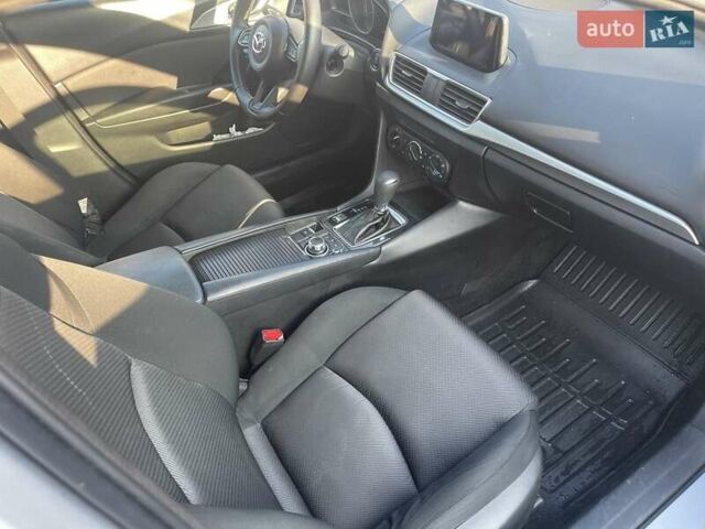 Серый Мазда 3, объемом двигателя 2 л и пробегом 170 тыс. км за 12300 $, фото 8 на Automoto.ua