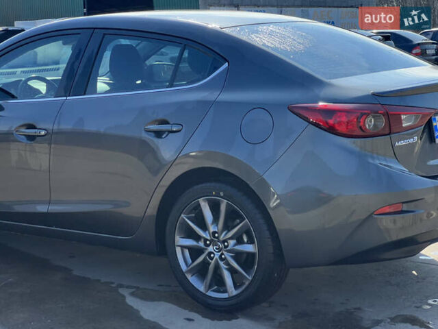 Сірий Мазда 3, об'ємом двигуна 2.5 л та пробігом 180 тис. км за 13000 $, фото 3 на Automoto.ua
