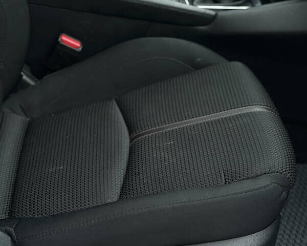 Серый Мазда 3, объемом двигателя 2 л и пробегом 83 тыс. км за 13000 $, фото 24 на Automoto.ua