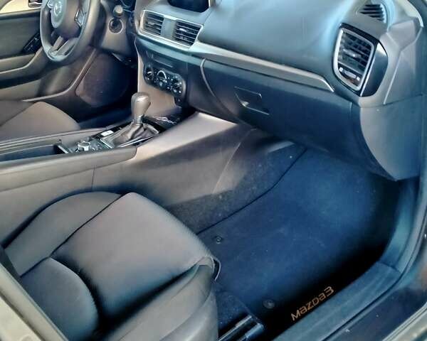 Серый Мазда 3, объемом двигателя 2 л и пробегом 36 тыс. км за 13200 $, фото 2 на Automoto.ua