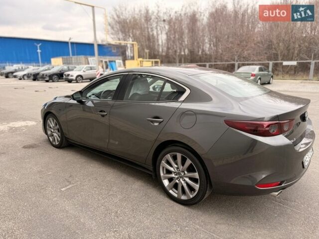 Серый Мазда 3, объемом двигателя 2.49 л и пробегом 47 тыс. км за 15600 $, фото 2 на Automoto.ua
