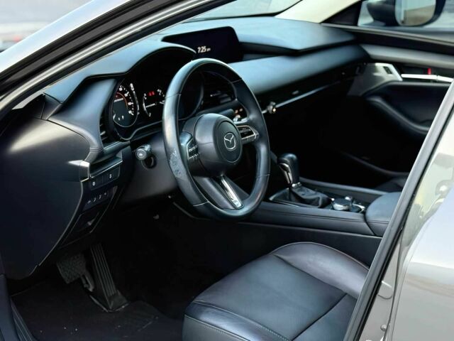 Сірий Мазда 3, об'ємом двигуна 2.5 л та пробігом 49 тис. км за 8000 $, фото 11 на Automoto.ua