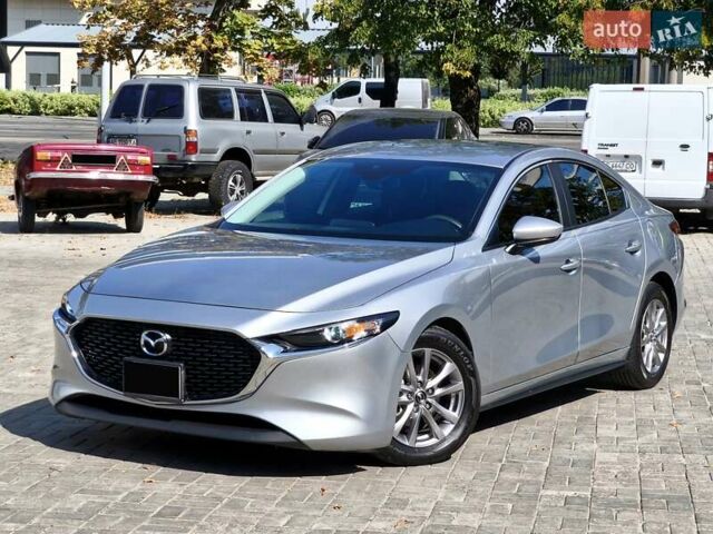 Серый Мазда 3, объемом двигателя 2.49 л и пробегом 99 тыс. км за 15700 $, фото 1 на Automoto.ua