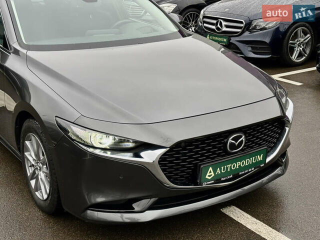 Серый Мазда 3, объемом двигателя 1.76 л и пробегом 62 тыс. км за 18900 $, фото 6 на Automoto.ua
