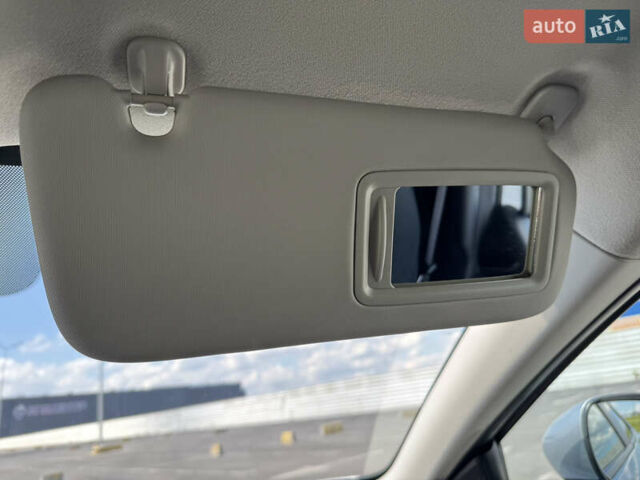 Серый Мазда 3, объемом двигателя 2.49 л и пробегом 105 тыс. км за 15900 $, фото 40 на Automoto.ua