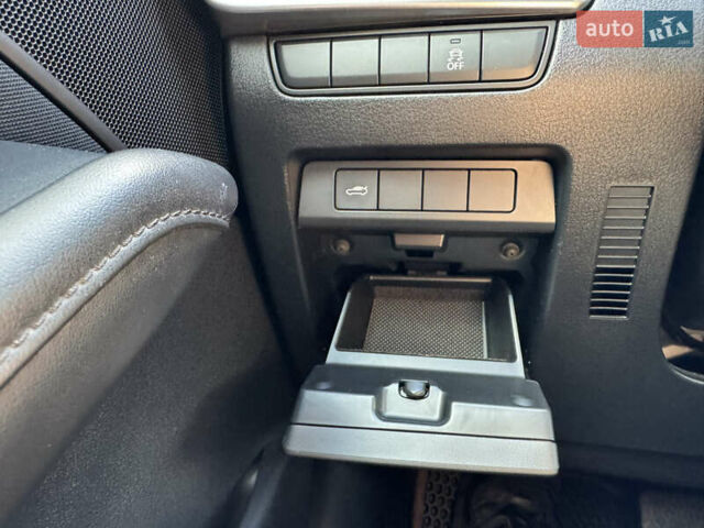 Серый Мазда 3, объемом двигателя 2.49 л и пробегом 105 тыс. км за 15900 $, фото 42 на Automoto.ua