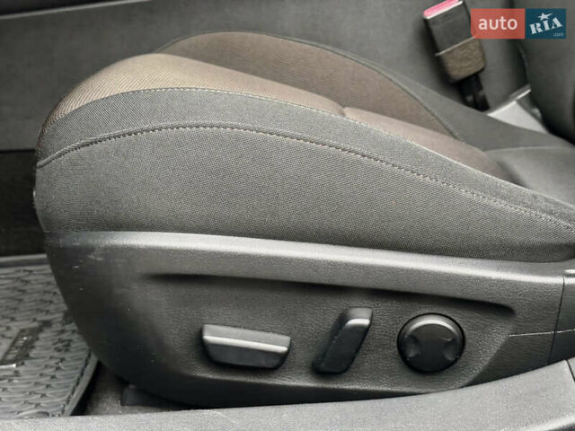 Серый Мазда 3, объемом двигателя 1.76 л и пробегом 62 тыс. км за 18900 $, фото 19 на Automoto.ua