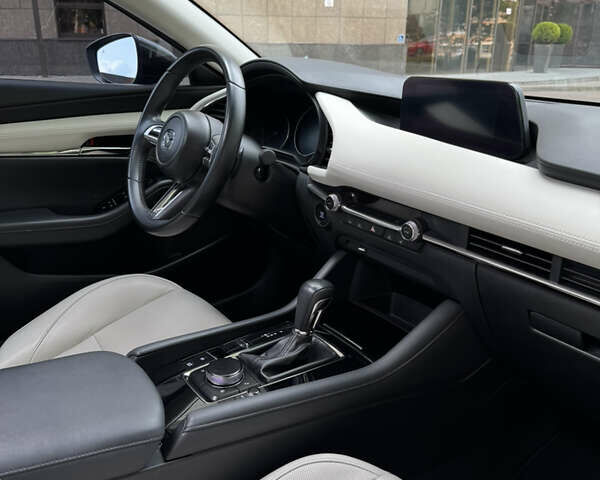 Сірий Мазда 3, об'ємом двигуна 2.49 л та пробігом 44 тис. км за 19000 $, фото 9 на Automoto.ua