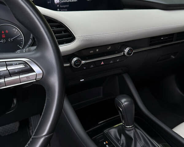 Сірий Мазда 3, об'ємом двигуна 2.49 л та пробігом 44 тис. км за 19000 $, фото 11 на Automoto.ua
