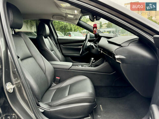 Сірий Мазда 3, об'ємом двигуна 2.49 л та пробігом 113 тис. км за 15500 $, фото 2 на Automoto.ua