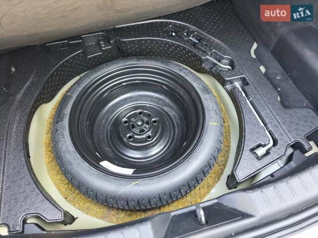 Серый Мазда 3, объемом двигателя 2.49 л и пробегом 99 тыс. км за 15700 $, фото 22 на Automoto.ua