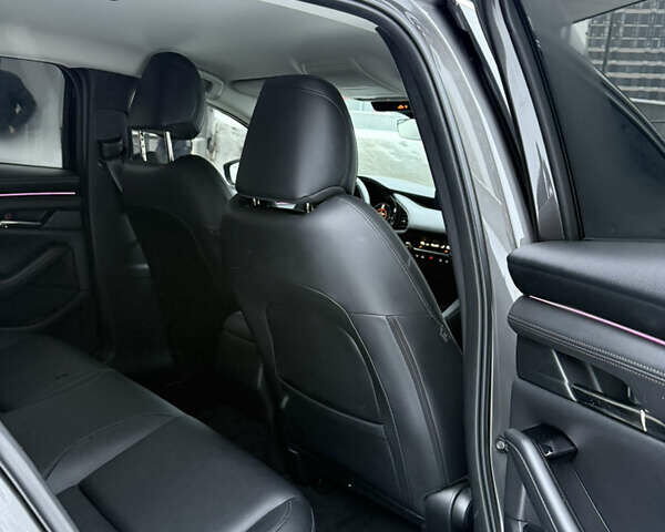 Сірий Мазда 3, об'ємом двигуна 2.49 л та пробігом 100 тис. км за 16000 $, фото 9 на Automoto.ua