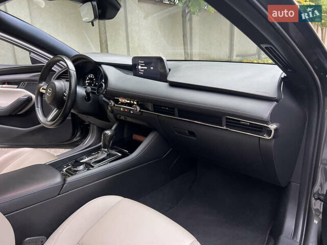 Серый Мазда 3, объемом двигателя 2.5 л и пробегом 92 тыс. км за 16500 $, фото 9 на Automoto.ua