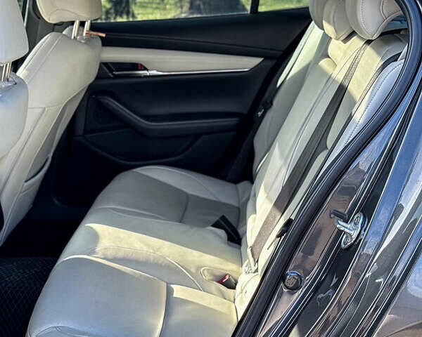 Серый Мазда 3, объемом двигателя 2.49 л и пробегом 43 тыс. км за 20200 $, фото 35 на Automoto.ua