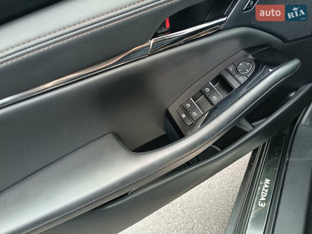 Серый Мазда 3, объемом двигателя 2.49 л и пробегом 45 тыс. км за 17500 $, фото 24 на Automoto.ua