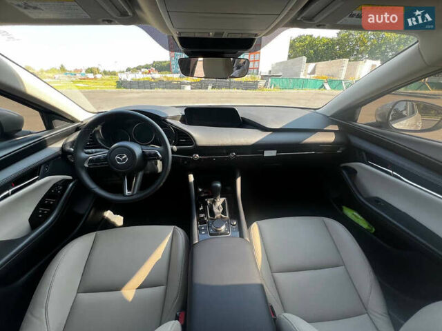 Сірий Мазда 3, об'ємом двигуна 2.49 л та пробігом 4 тис. км за 20000 $, фото 10 на Automoto.ua