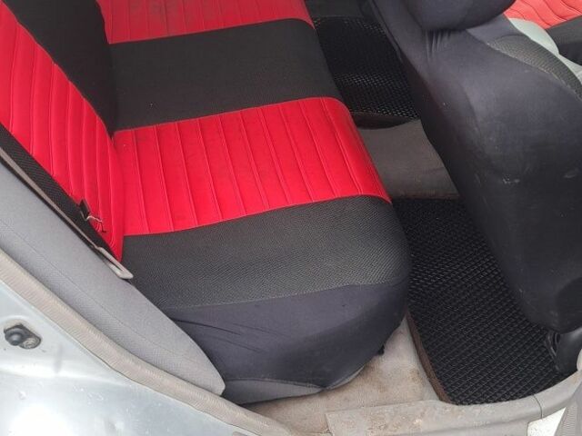 Серый Мазда 3, объемом двигателя 1.6 л и пробегом 245 тыс. км за 1450 $, фото 6 на Automoto.ua