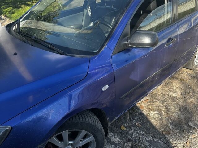 Синій Мазда 3, об'ємом двигуна 1.6 л та пробігом 410 тис. км за 1300 $, фото 1 на Automoto.ua