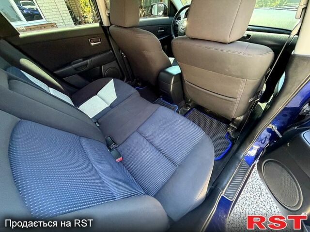 Синий Мазда 3, объемом двигателя 1.6 л и пробегом 202 тыс. км за 3800 $, фото 12 на Automoto.ua