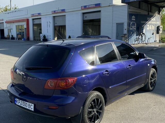 Синий Мазда 3, объемом двигателя 1.6 л и пробегом 250 тыс. км за 3950 $, фото 3 на Automoto.ua