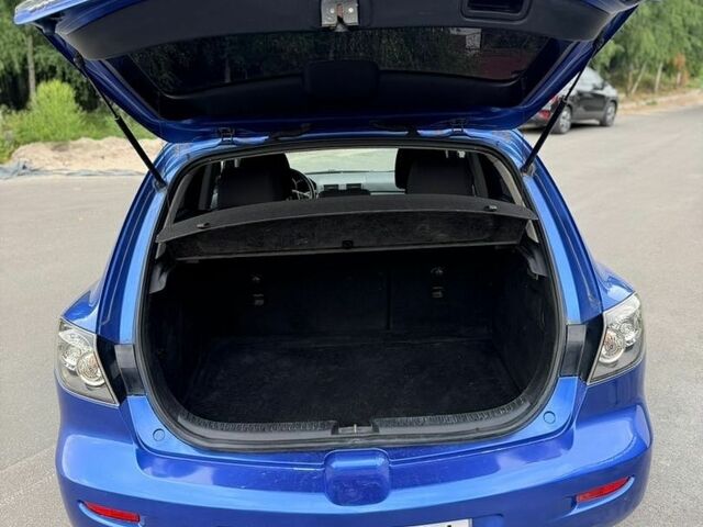 Синій Мазда 3, об'ємом двигуна 1.6 л та пробігом 250 тис. км за 4650 $, фото 10 на Automoto.ua