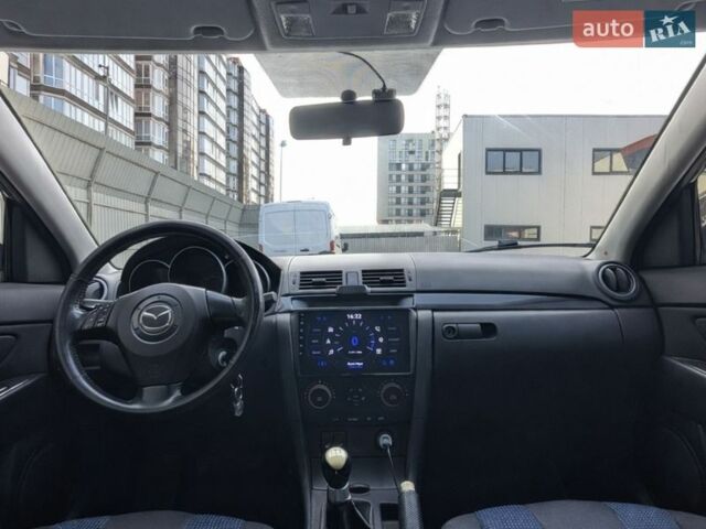 Синий Мазда 3, объемом двигателя 1.6 л и пробегом 286 тыс. км за 3300 $, фото 1 на Automoto.ua